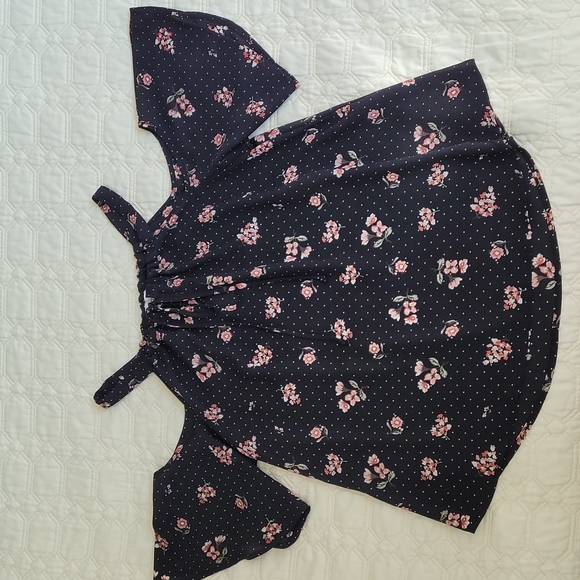 Black Floral Off the Shoulder Top Sz XS - Picture 1 of 8